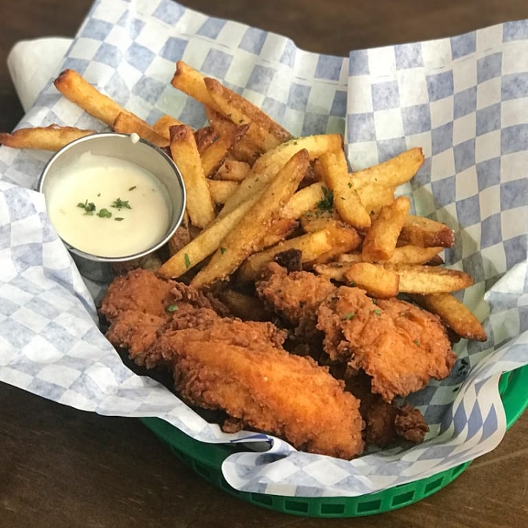 Crave-Worthy Chicken Tenders: A Southern Delight