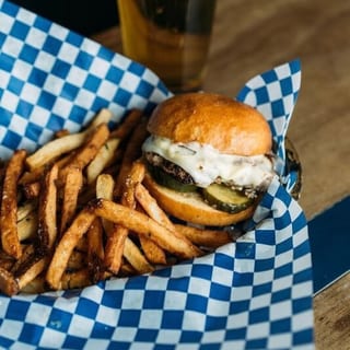 Cavalier Burger