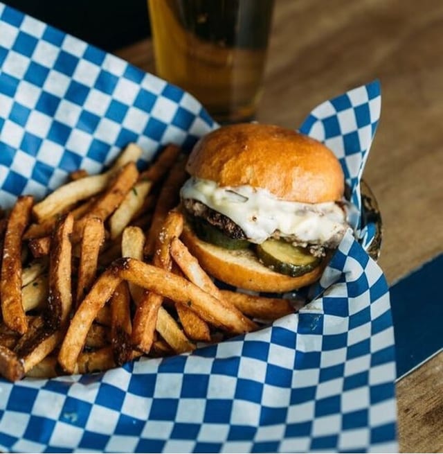 Cavalier Burger